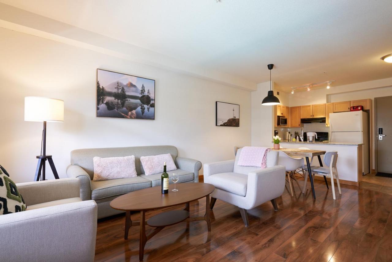 Апартаменти Mtn View Escape With King Size Bed With Outdoor Pool - Banff Pass Included! Кенмор Екстер'єр фото