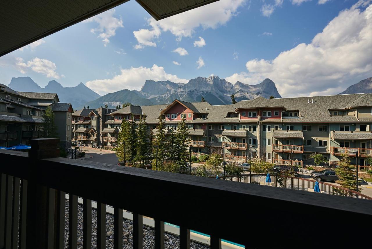 Апартаменти Mtn View Escape With King Size Bed With Outdoor Pool - Banff Pass Included! Кенмор Екстер'єр фото